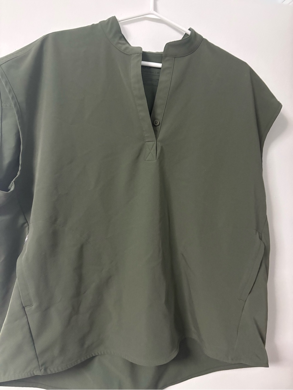Figs Rafaela Oversized Scrub Top - Moss